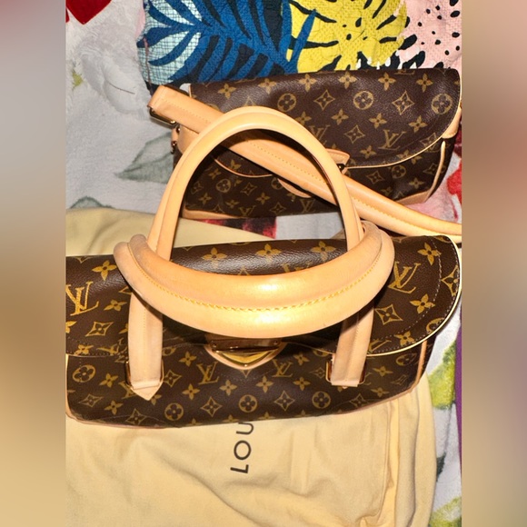 Authentic Louis Vuitton Monogram Beverly GM Bag - Picture 10 of 17